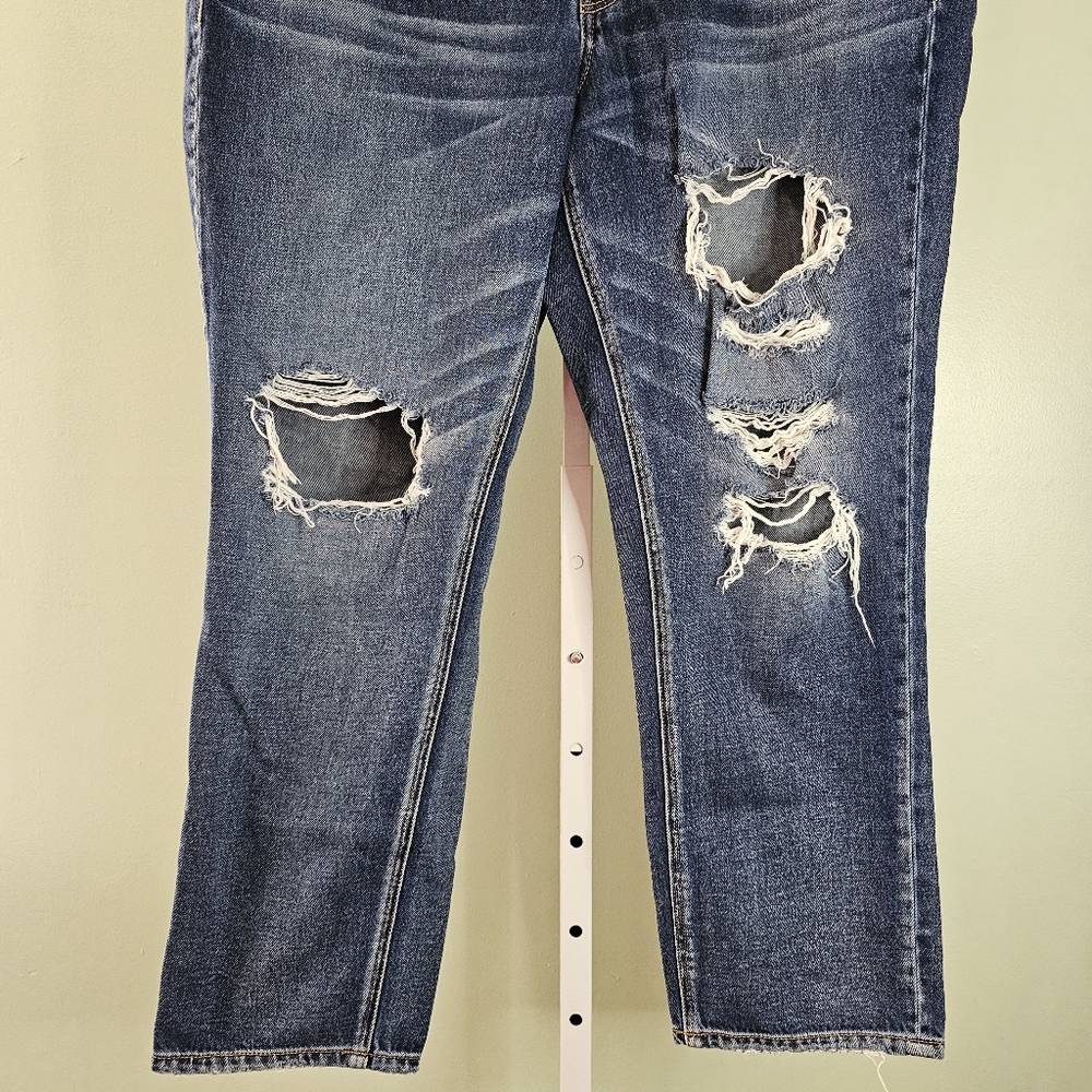 American Eagle Tomgirl Ankle Straight Jeans Distressed Mom Button Fly 18 Reg. - Picture 10 of 10